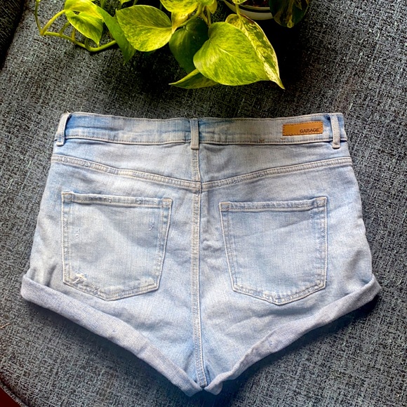 Jean Shorts - Picture 3 of 4